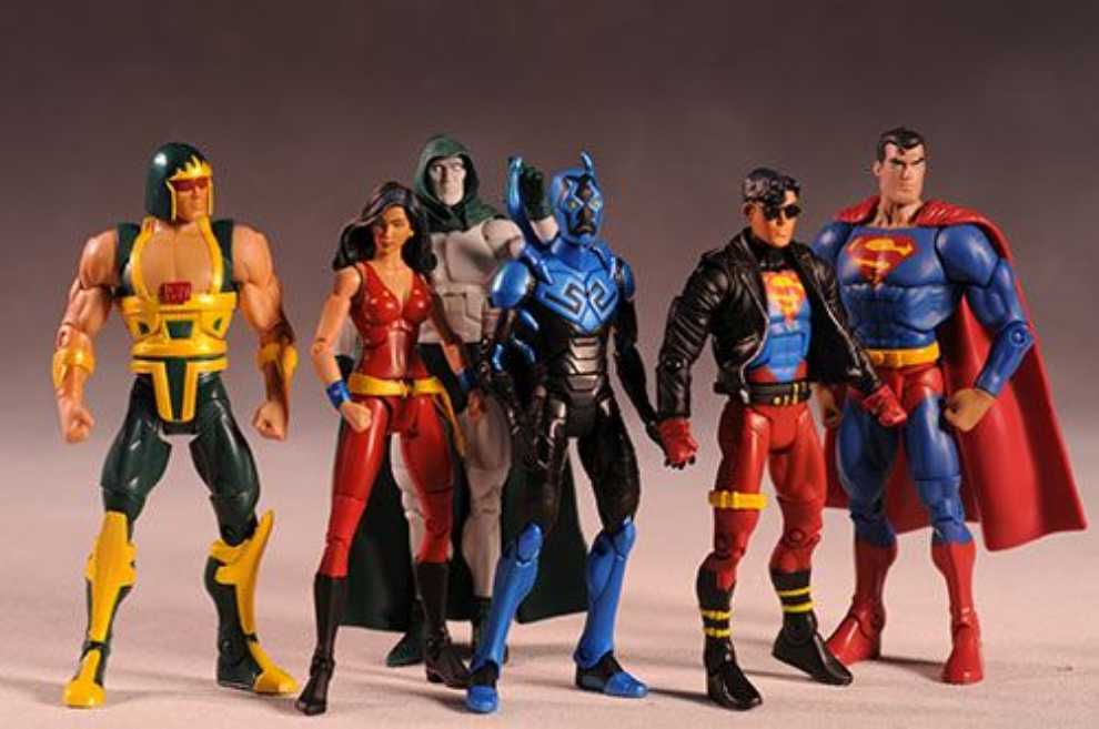 DC Universe Classics Wave 13 Trigon BAF - Donna Troy - Mattel (DC Universe Classics) action figure collectible [Barcode 027084831320] - Main Image 3