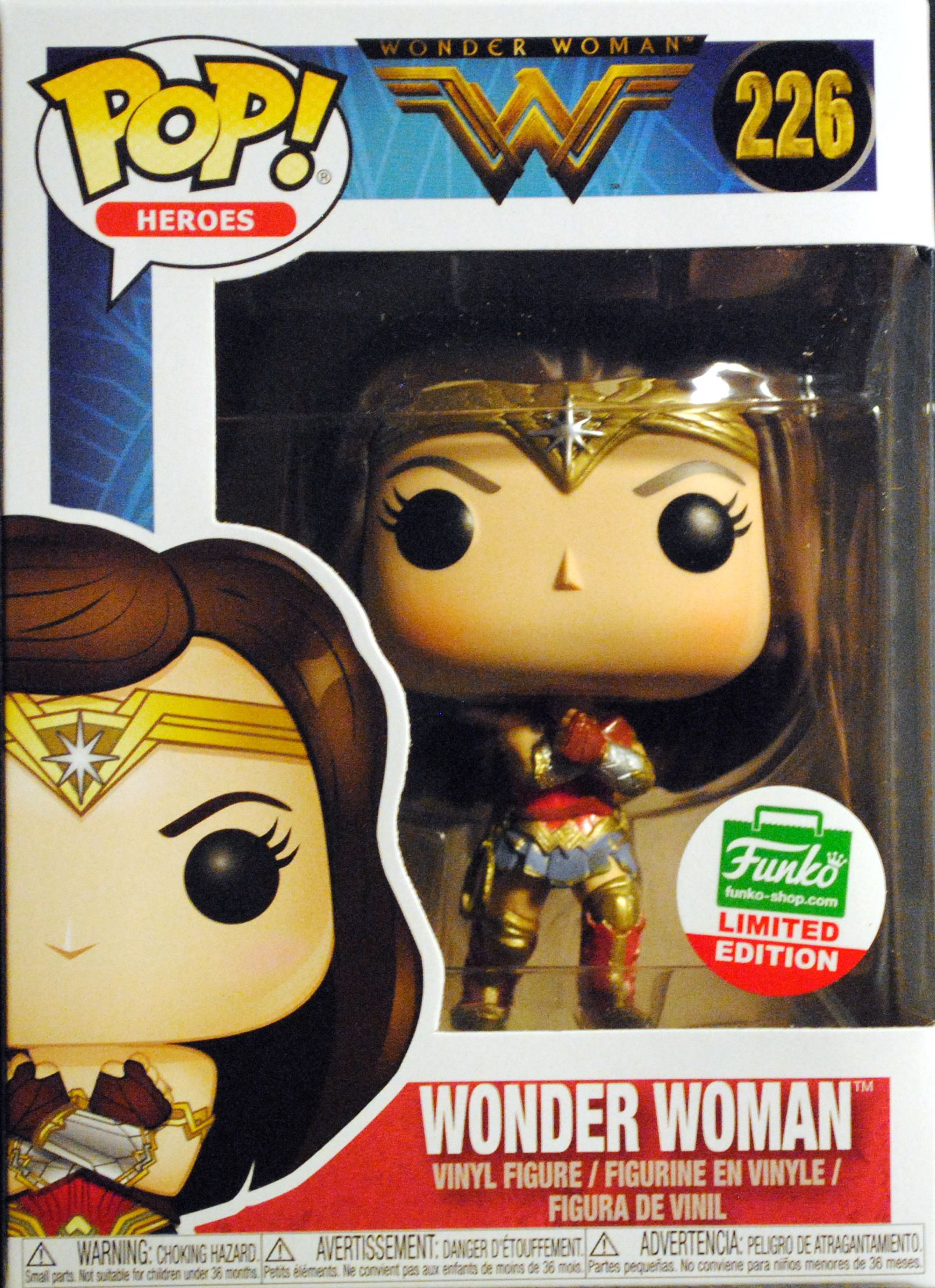 Funko Pop! Movies: Wonder Woman Movie Wonder Woman with Guantlet - Funko (Wonder Woman Movie) action figure collectible [Barcode 0889698254427] - Main Image 1