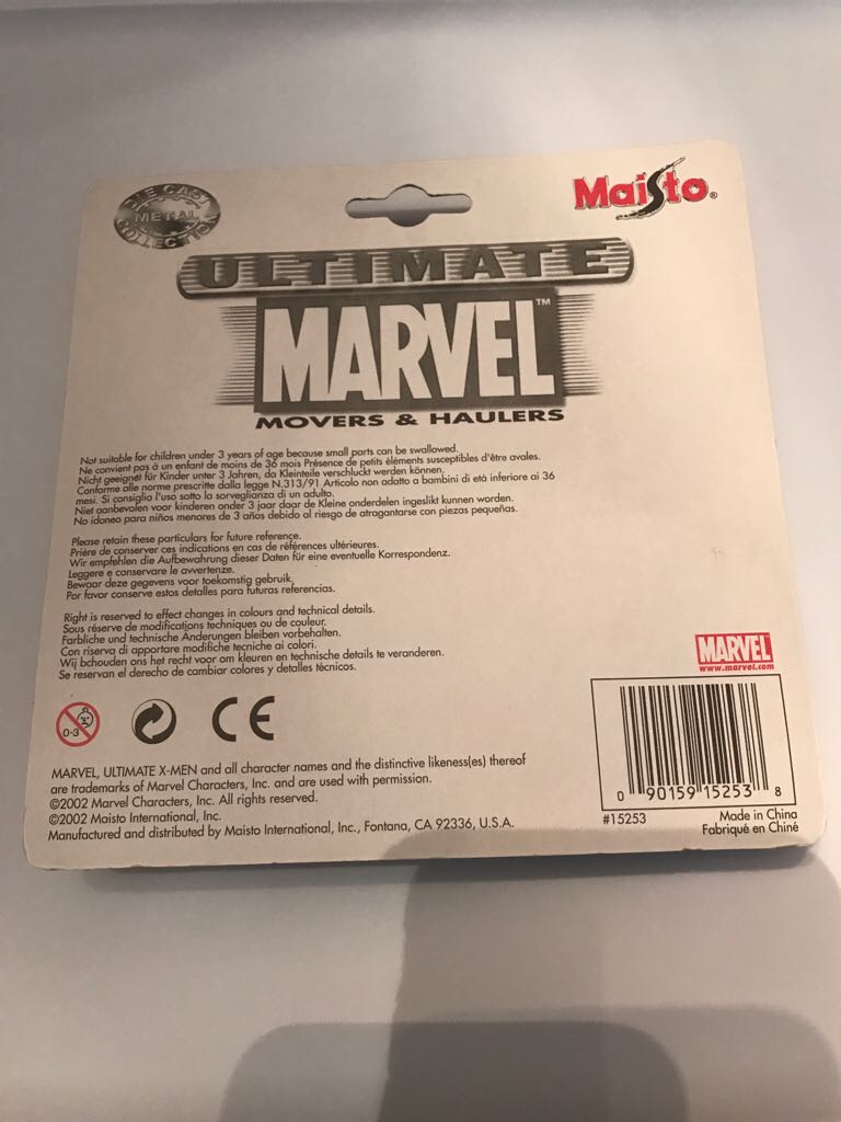 Ultimate Marvel Movers And Haulers - Hulk Big Rig Hauler  action figure collectible [Barcode 090159152538] - Main Image 2