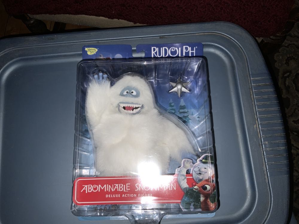 Rudolph And The Island Of Misfit Toys: Abominable Snow Monster - Playing Mantis Inc. (Holiday Special) action figure collectible [Barcode 090733067548] - Main Image 3