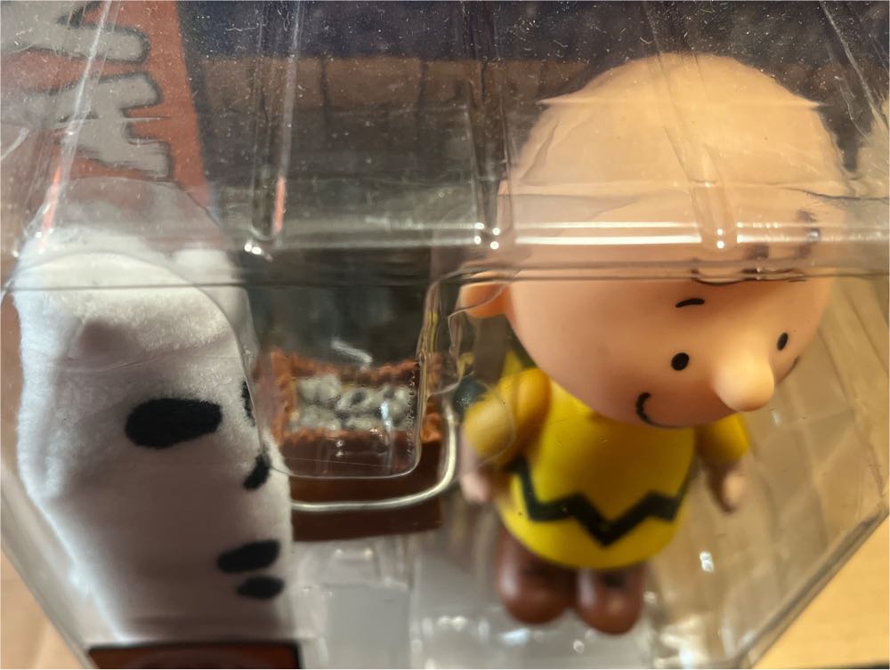 Peanuts It’s The Great Pumpkin Charlie Brown Charlie Brown - Playing Mantis Inc. (It’s The Great Pumpkin Charlie Brown) action figure collectible [Barcode 090733077516] - Main Image 4