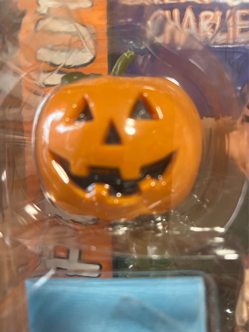 Peanuts It’s The Great Pumpkin Charlie Brown Linus Van Pelt - Playing Mantis Inc. (It’s The Great Pumpkin Charlie Brown) action figure collectible [Barcode 090733077530] - Main Image 3