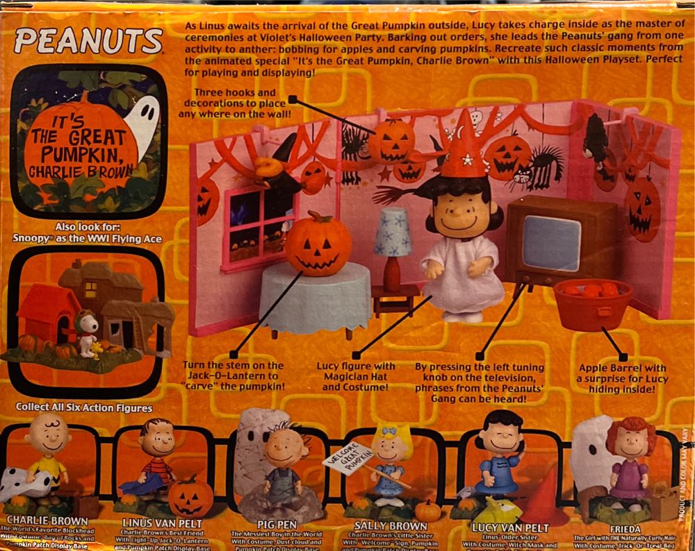 Peanuts It’s The Great Pumpkin Charlie Brown Lucy At The Halloween Party Play Set - Playing Mantis Inc. action figure collectible [Barcode 090733077677] - Main Image 3
