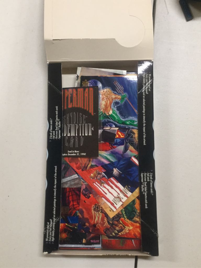 Skybox Master Series DC Comics Edition Premiere Series - Sky Box (DC Comics) action figure collectible [Barcode 096215105975] - Main Image 2