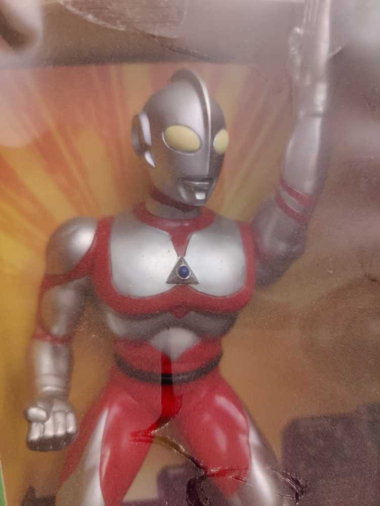 Ultra man - Dreamworks action figure collectible [Barcode 096338050251] - Main Image 2