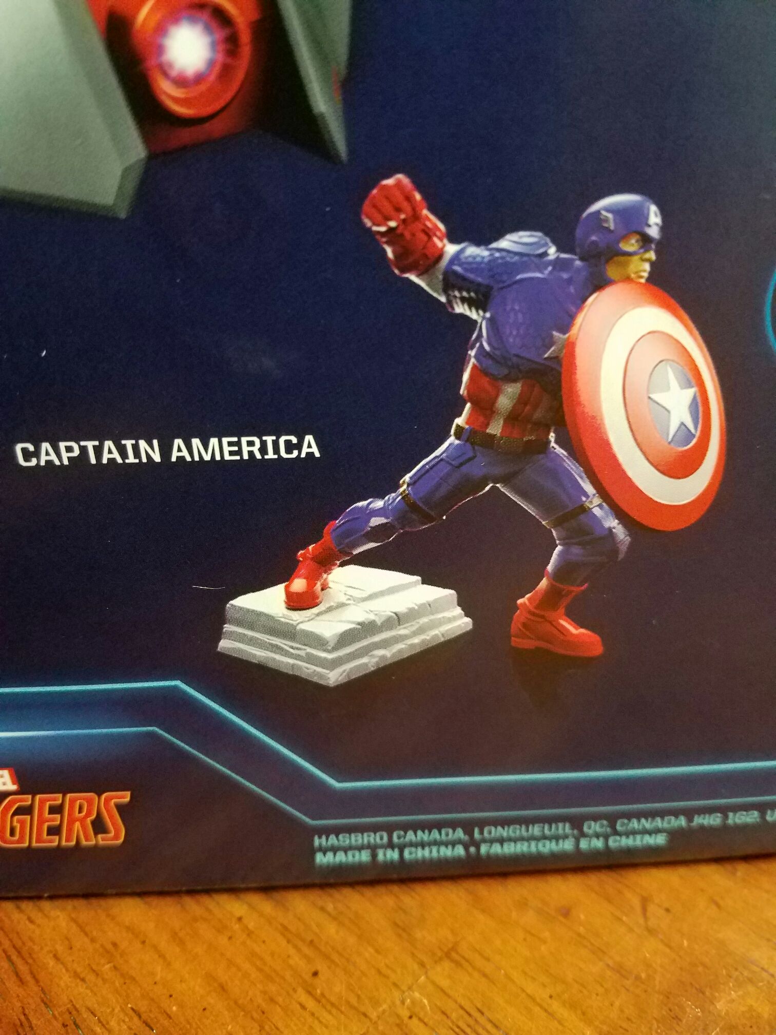 *Captain America original Playmation - Disney Hasbro action figure collectible [Barcode 096619911936] - Main Image 2