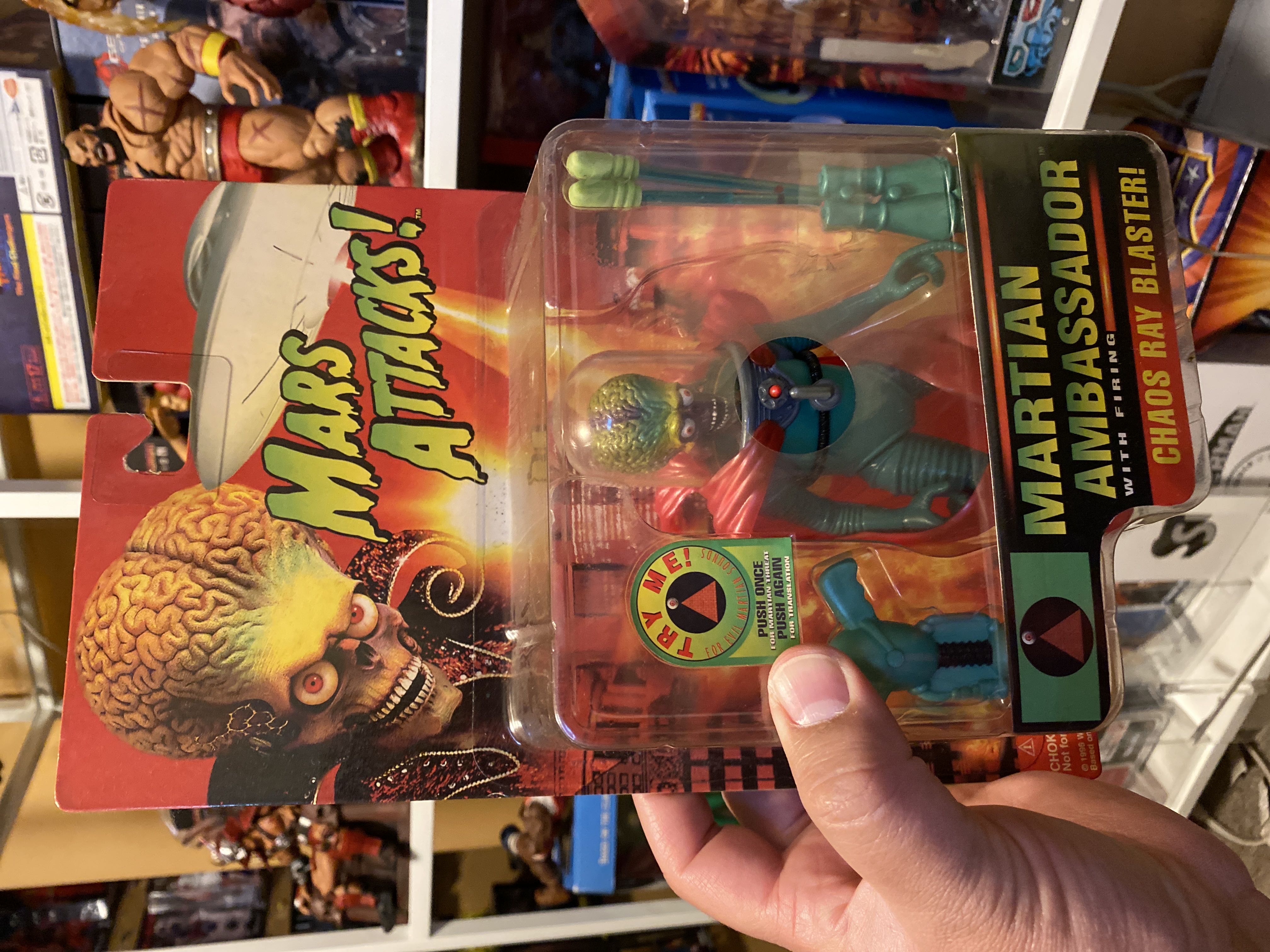 Mars Attacks Martian Supreme Commander - Trendmasters, INC action figure collectible [Barcode 096882069792] - Main Image 2