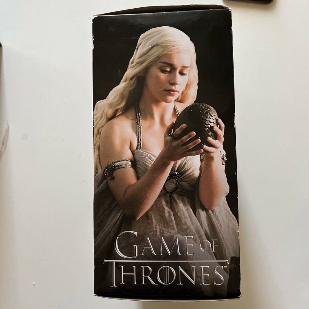 Daenerys Targaryen Figure - Dark Horse (Game Of Thrones) action figure collectible [Barcode 202049193891] - Main Image 3