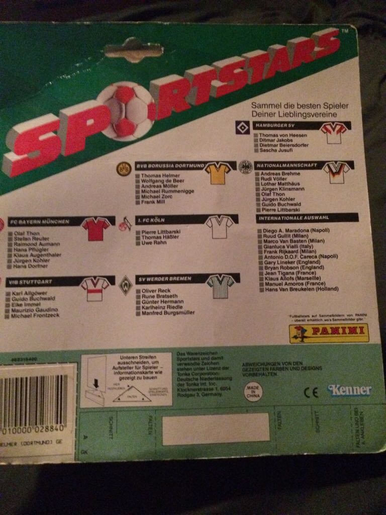 Thomas Helmer - Kenner (Soccer) action figure collectible [Barcode 3010000028840] - Main Image 2