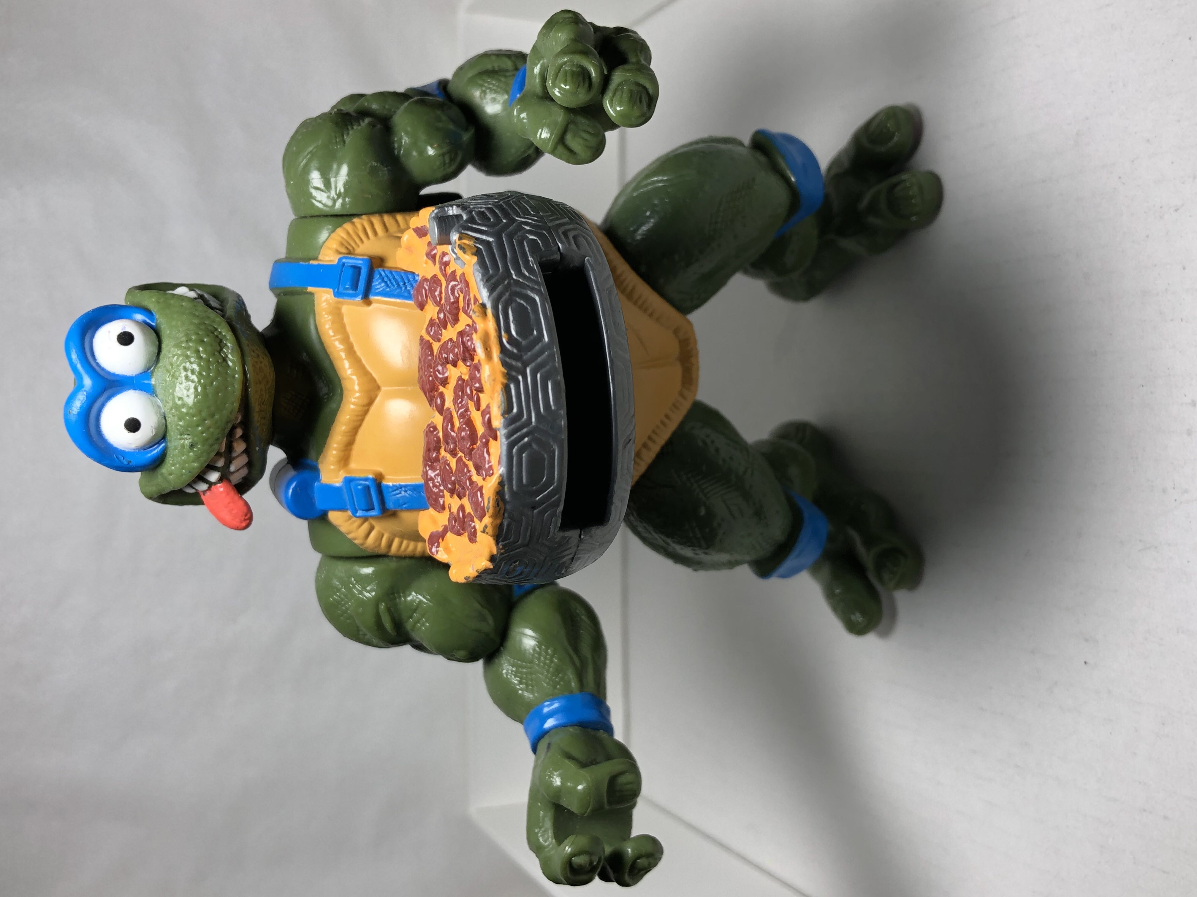 Pizza Tossin’ Leo - Playmates (Teenage Mutant Ninja Turtles (1994)) action figure collectible [Barcode 3249620630700] - Main Image 4