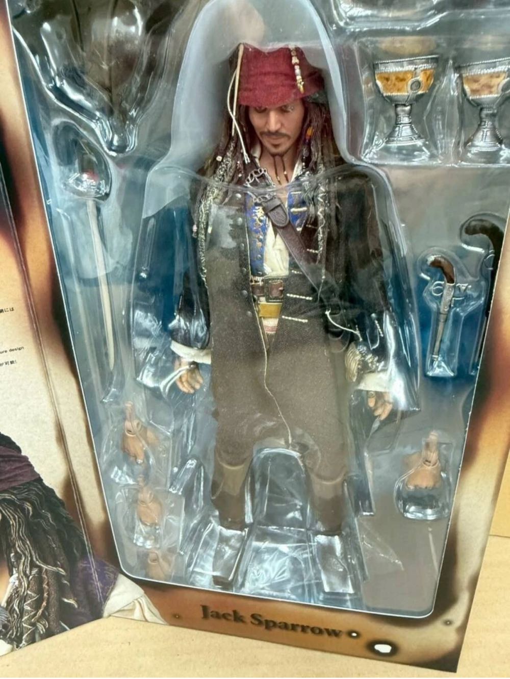 Jack Sparrow Sixth Scale Figure by Medicom Toy, Enterbay UU - Ultimate Unison - Enterbay (Pirates Of The Caribbean) action figure collectible [Barcode 4530956420059] - Main Image 2