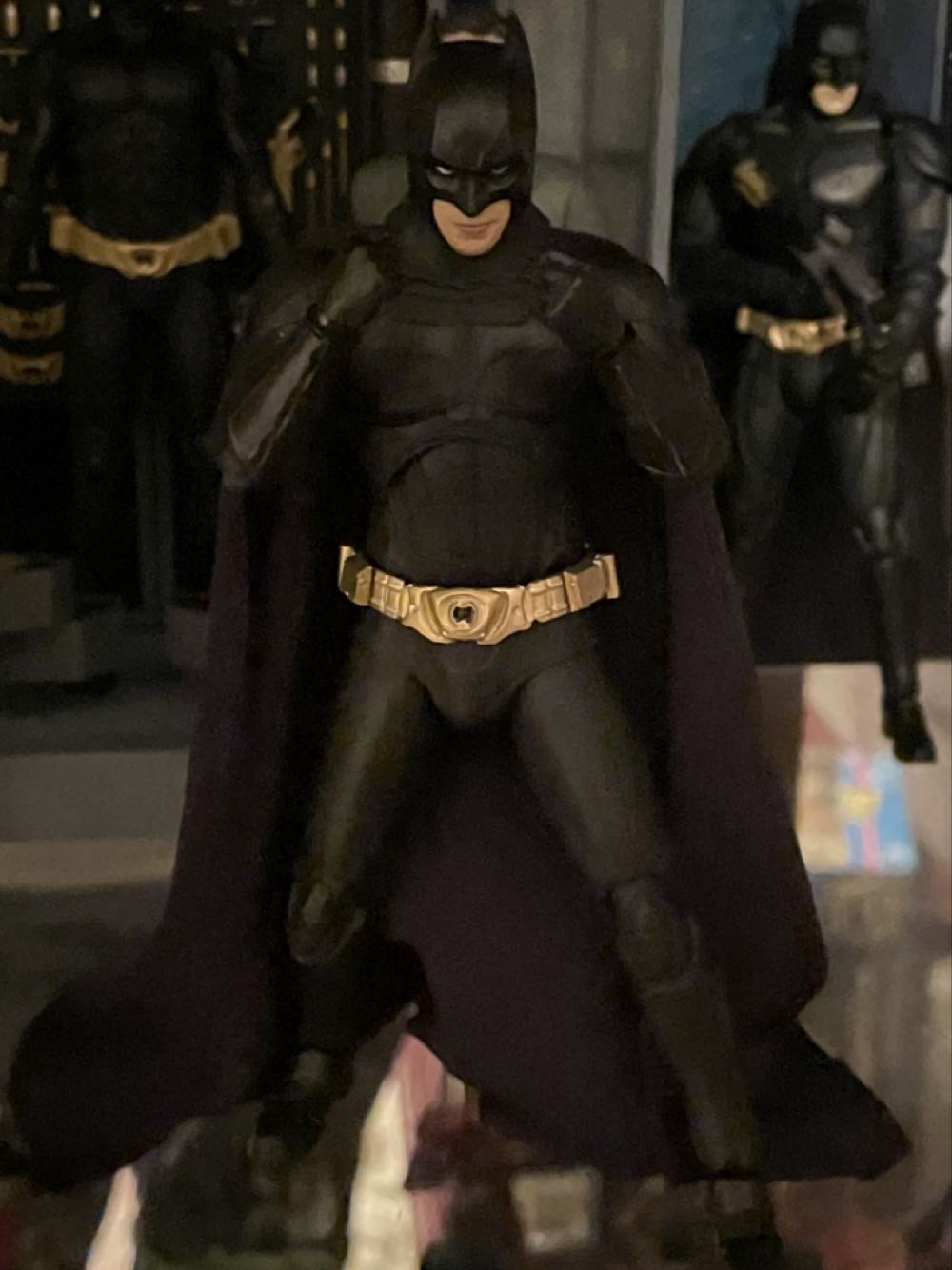 Batman - Medicom Toy Corporation (The Dark Knight Trilogy) action figure collectible [Barcode 4530956470498] - Main Image 3