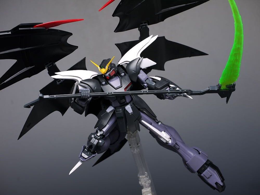 Bandai Mg Endless Waltz 1/100 Gundam Deathscythe Hellxxxg-01d2 - Bandai (Gundam W Endless Waltz) action figure collectible [Barcode 4543112670786] - Main Image 2