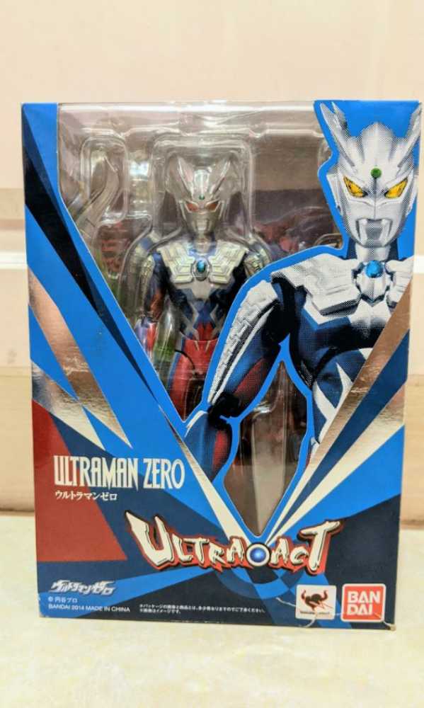 Ultra Act - Ultraman Zero (Updated Version) - Bandai (Ultraman) action figure collectible [Barcode 4543112831415] - Main Image 3