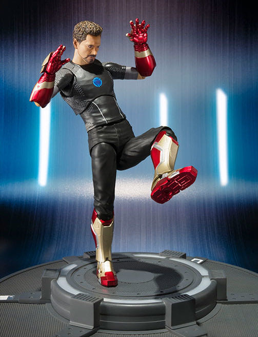 Tony Stark (Tony’s Powered Stage) - Bandai/Tamashii Nations (Iron Man 3) action figure collectible [Barcode 4549660077886] - Main Image 3