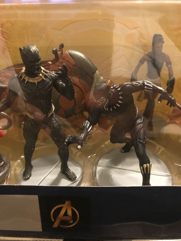 Black Panther Figurine Set Disney Store - Disney Store (Disney Store) action figure collectible [Barcode 461077200760] - Main Image 1