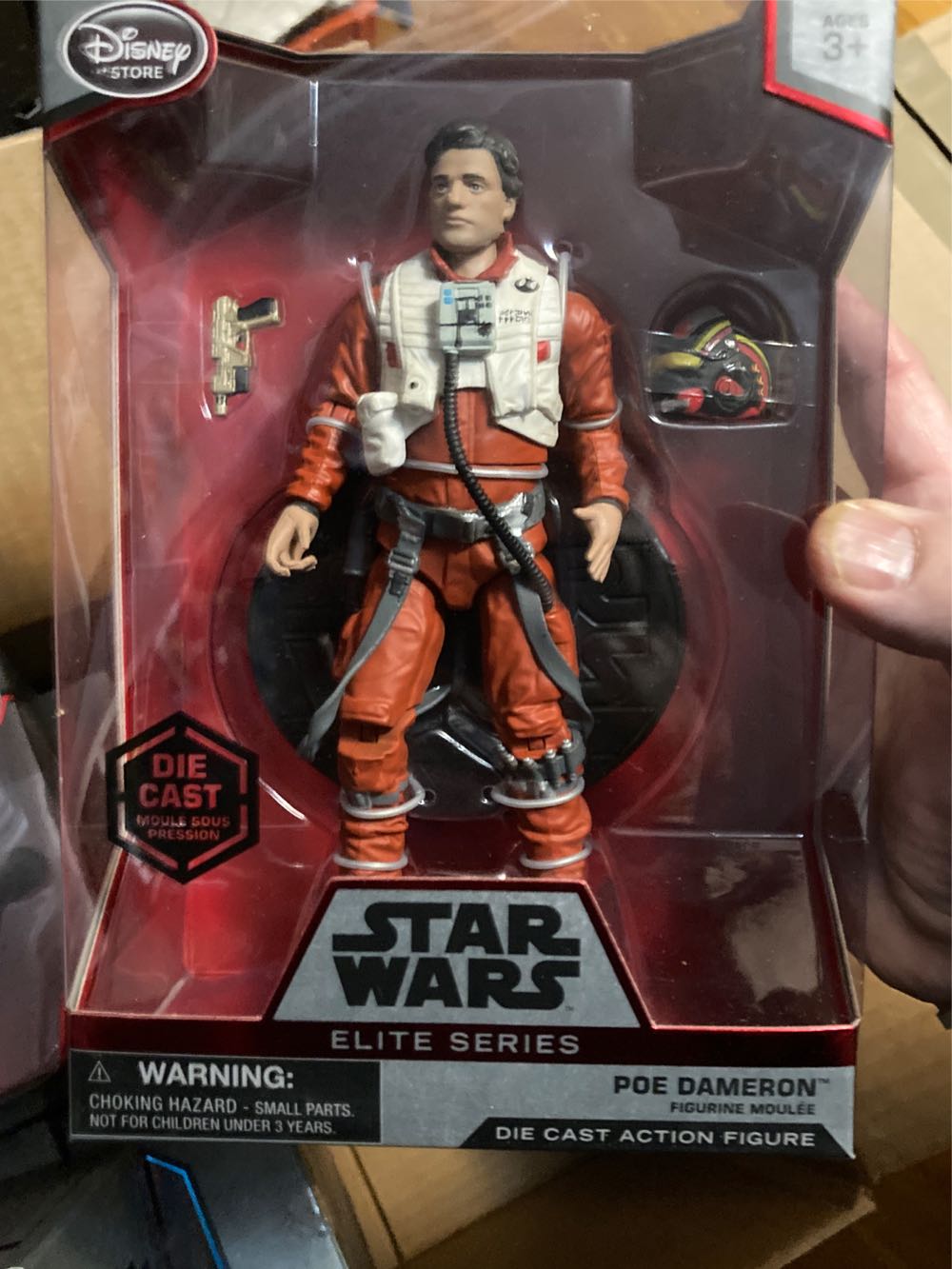 Poe Dameron - Disney (Disney Elite Series) action figure collectible [Barcode 461723333101] - Main Image 3