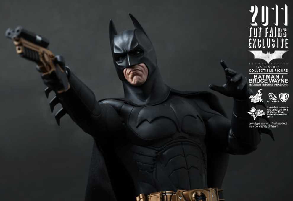 Batman  - Hot Toys (Batman Begins) action figure collectible [Barcode 4897011174099] - Main Image 3