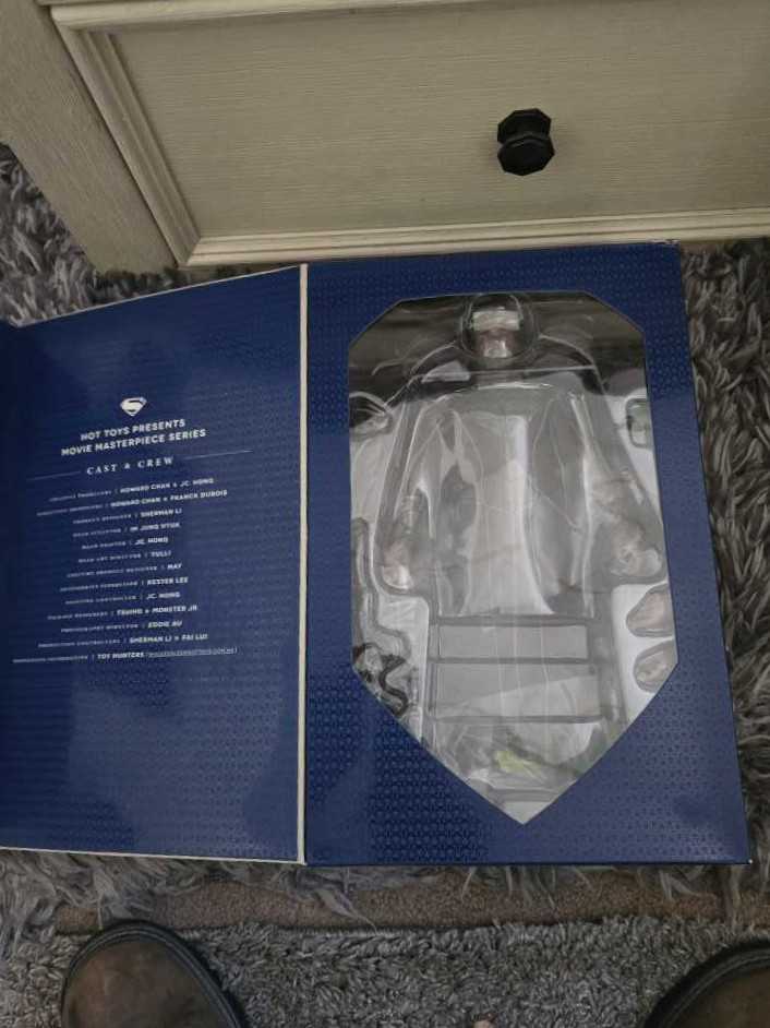 Hot Toys DC Jor-El - Hot Toys 1:6 Scale Figure (Superman: The Man of Steel) action figure collectible [Barcode 4897011175164] - Main Image 3