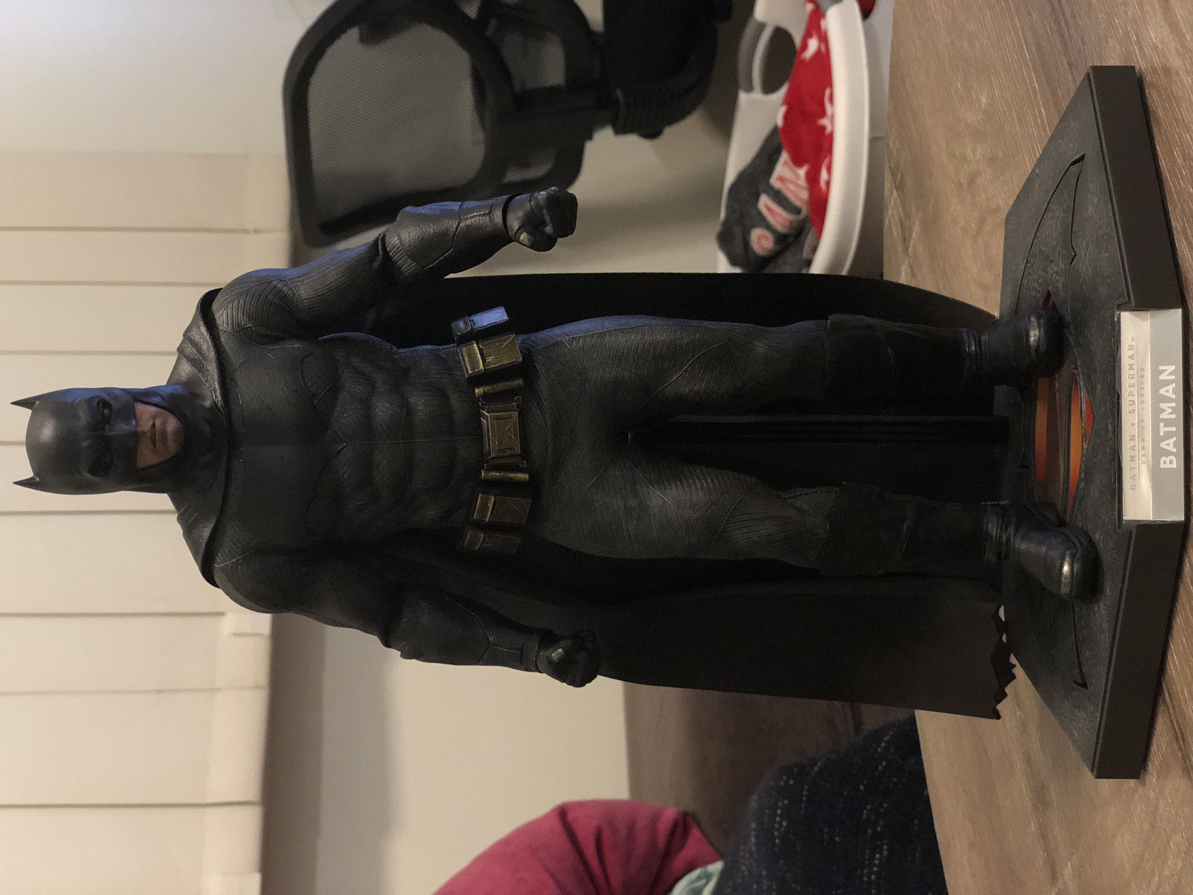 Hot Toys Batman vs Superman Dawn of JusticeBATMAN 1/6 FigureMasterpiece - Hot Toys (DC) action figure collectible [Barcode 4897011178493] - Main Image 2