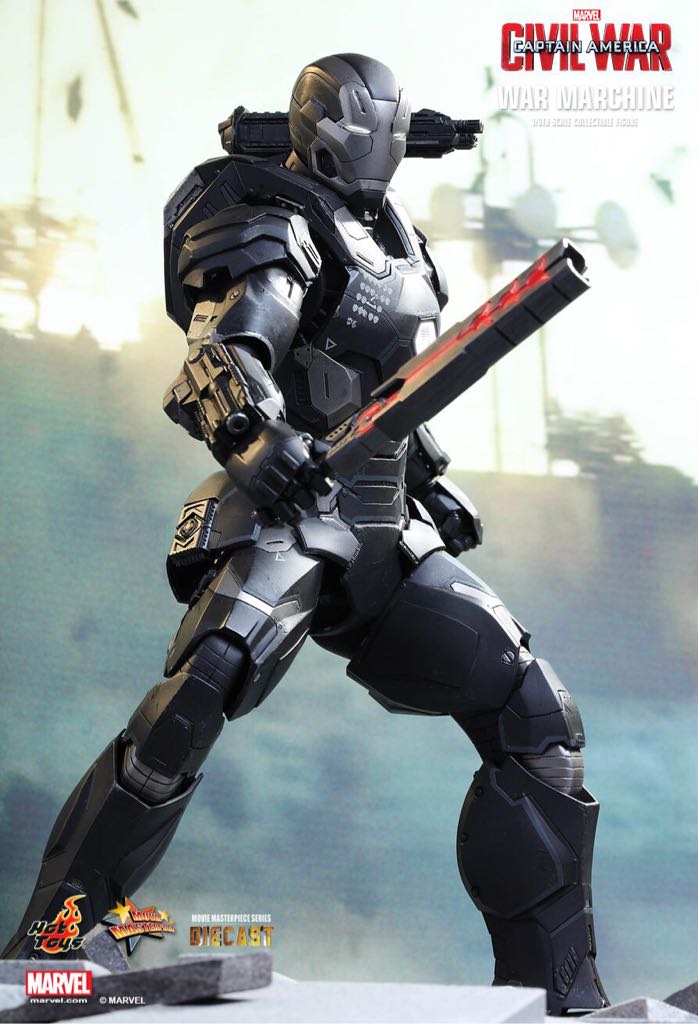 War Machine  - Hot Toys (Captain America Civil War) action figure collectible [Barcode 4897011178516] - Main Image 2