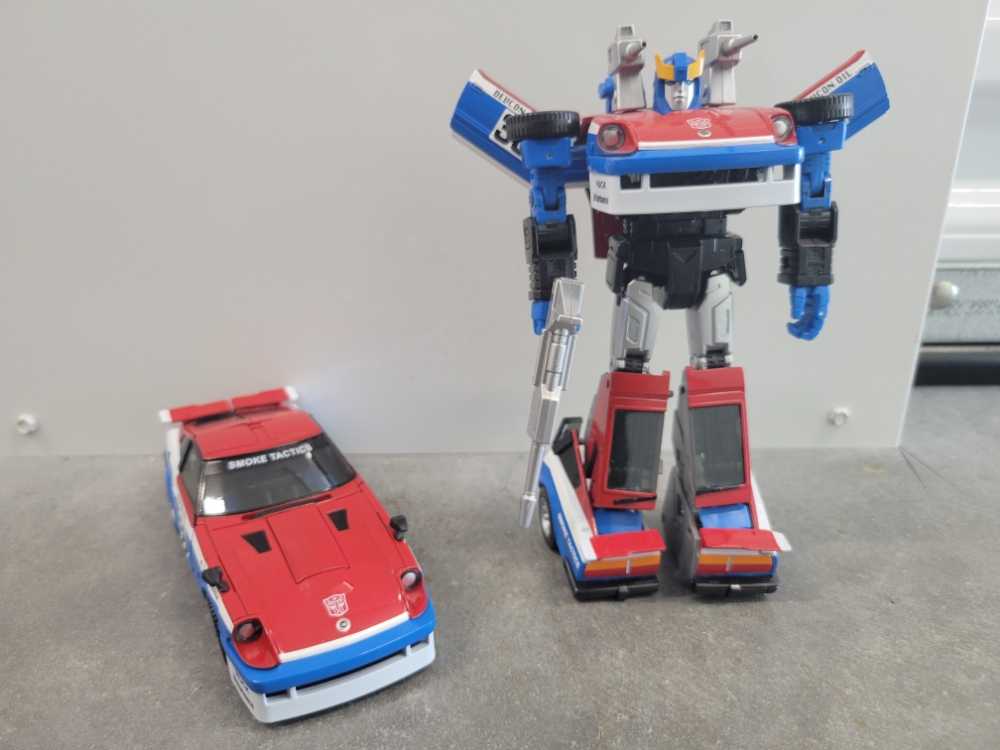 Transformers-Smokescreen - Takara Tomy (Transformers-Masterpieces Takara Tommy) action figure collectible [Barcode 4904810470328] - Main Image 3