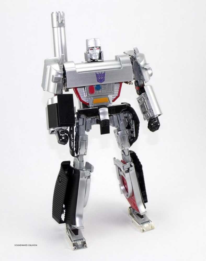 Megatron MP-05 - Takara Tomy (Transformers Masterpiece Takara) action figure collectible [Barcode 4904810760160] - Main Image 3