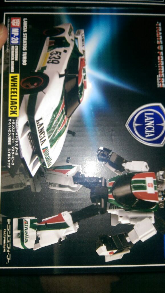 Wheeljack MP-20 Robot Mode - Takara Tomy (Masterpiece 1984) action figure collectible [Barcode 4904810803195] - Main Image 1