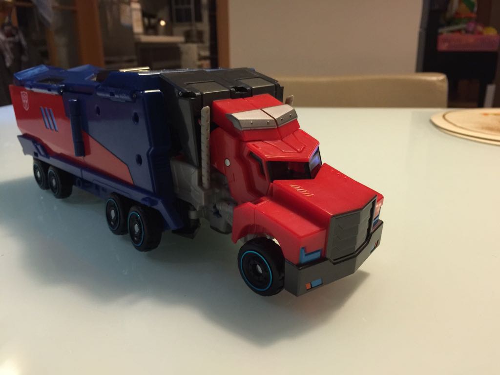 OPTIMUS PRIME TAV21 - Takara Tomy (Transformers Robots In Disguise) action figure collectible [Barcode 4904810828327] - Main Image 2