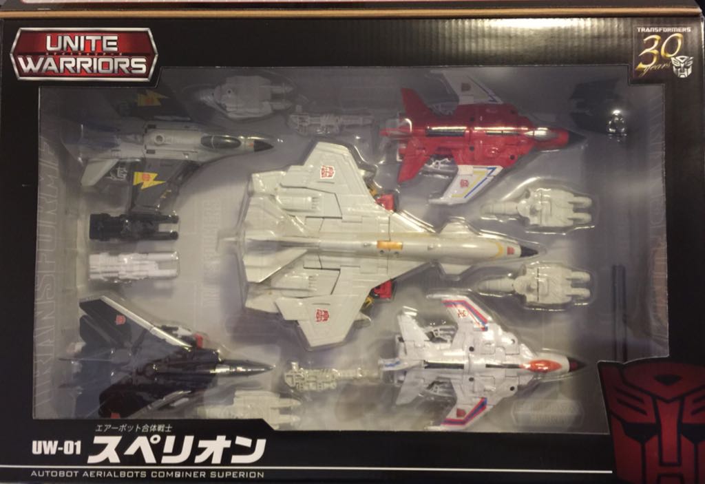 Superion Transformers Combiner Wars - Takara Tomy (Transformers Combiner Wars) action figure collectible [Barcode 4904810831686] - Main Image 2