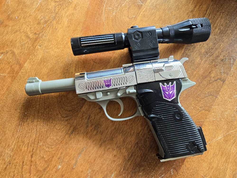 Megatron - Takara Tomy (The Transformers) action figure collectible [Barcode 4904880077854] - Main Image 2