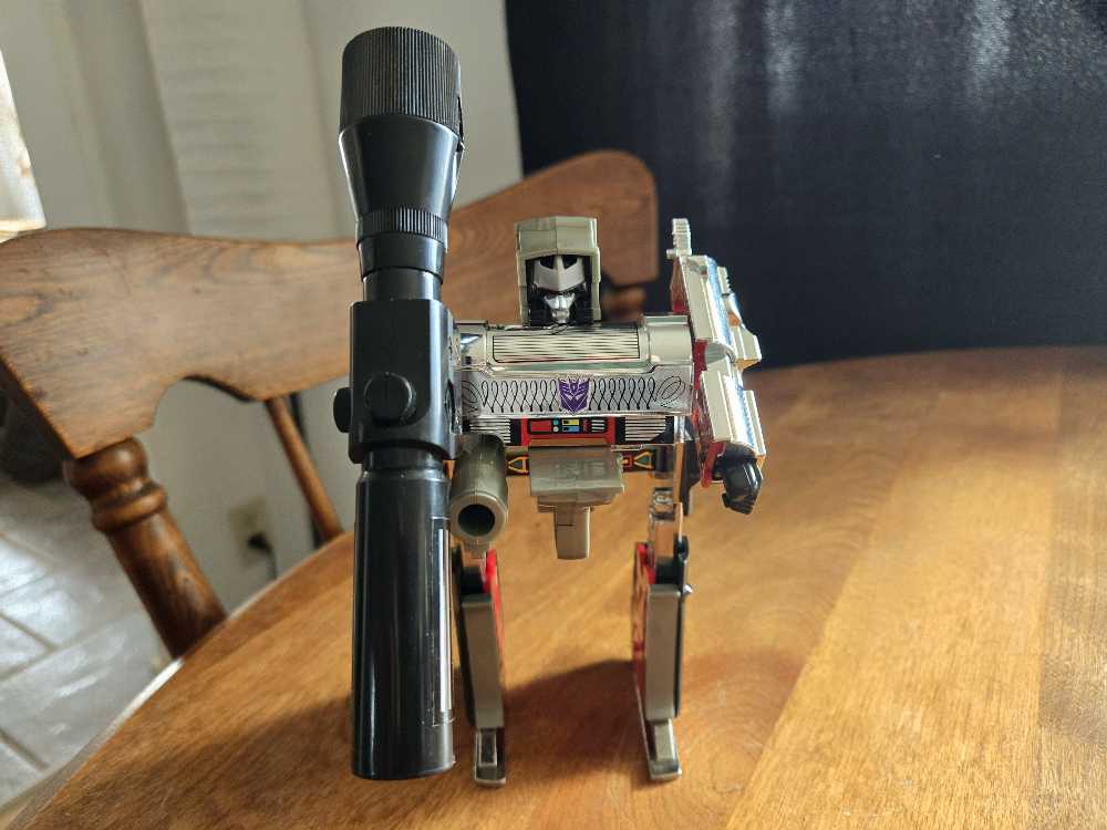 Megatron - Takara Tomy (The Transformers) action figure collectible [Barcode 4904880077854] - Main Image 3