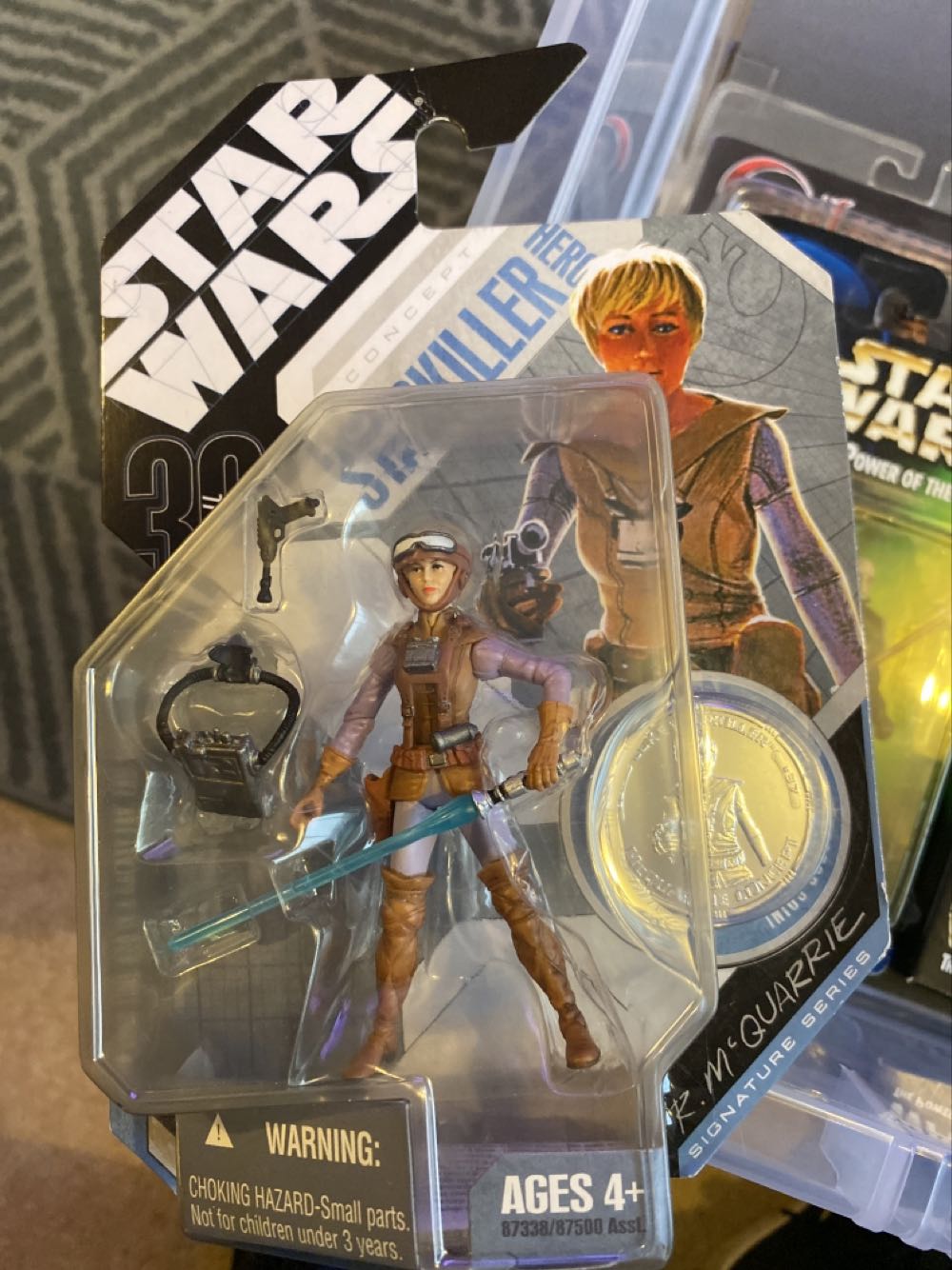 Vookvif Monn - Hasbro (Star Wars Coin Collection) (Star Wars) action figure collectible [Barcode 5010994210182] - Main Image 2