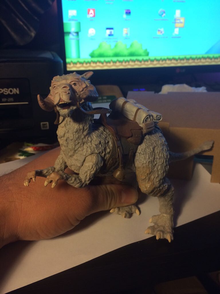 Luke Skywalker’s TaunTaun - Hasbro (The Vintage Collection) action figure collectible [Barcode 5010994603021] - Main Image 2