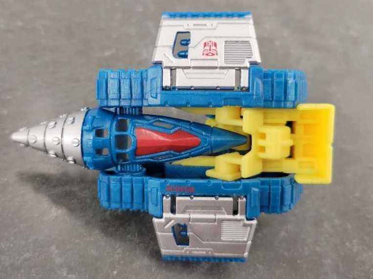 Nightbeat Vehicle Mode  - Hasbro (Titans Return) action figure collectible [Barcode 5010994945626] - Main Image 4