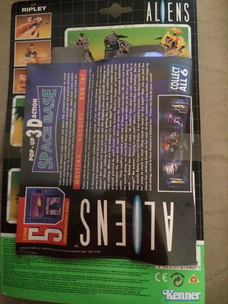 Aliens Space Marine Lieut. Ripley - Kenner action figure collectible [Barcode 5023117073960] - Main Image 2