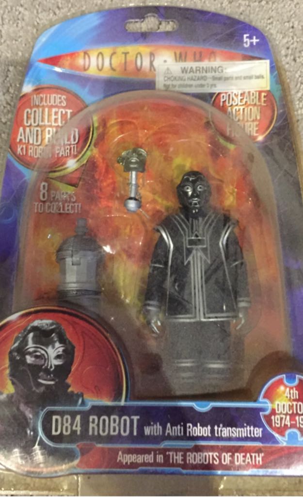 DW - The Fourth Doctor - Character Options (Doctor Who) action figure collectible [Barcode 5029736027490] - Main Image 2