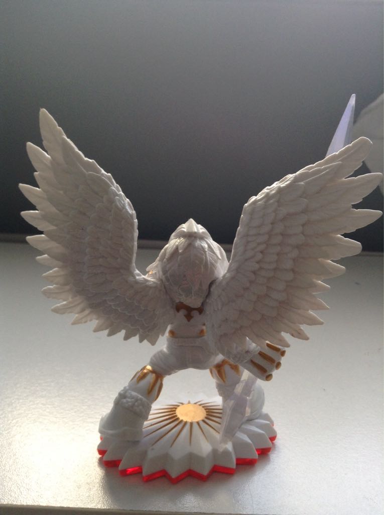 Knight Light (Master) - Activision (Skylanders: Trap Team) action figure collectible [Barcode 5030917153914] - Main Image 2