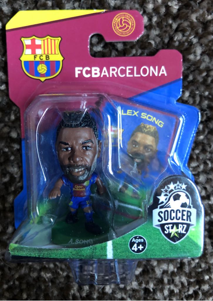SoccerStarz - Barcelona - Alex Song - Creative Toys Company action figure collectible [Barcode 5060220221376] - Main Image 2