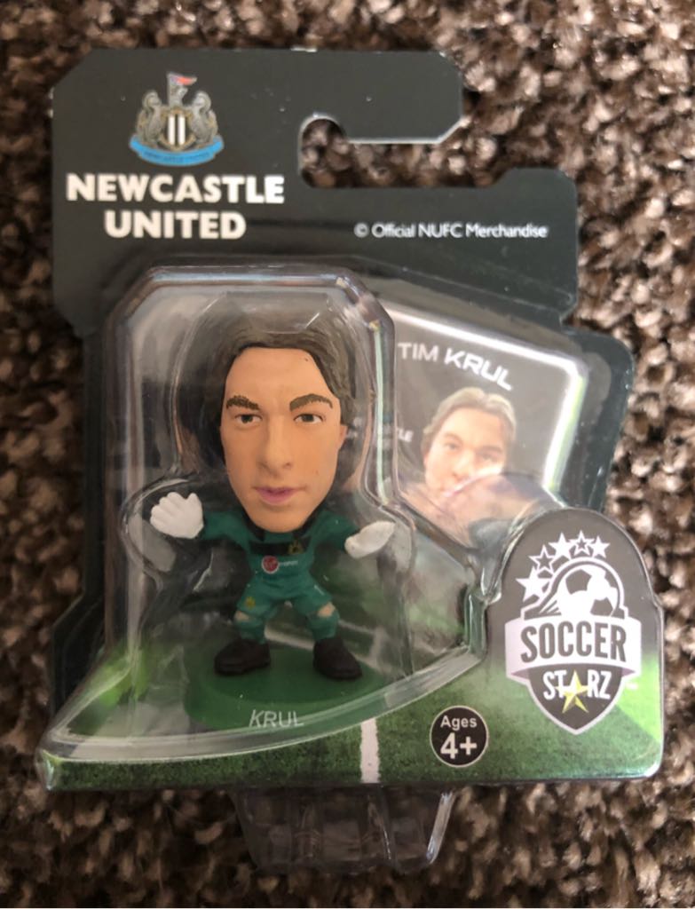 SoccerStarz - Newcastle United - Tim Krul - Creative Toys Company action figure collectible [Barcode 5060220221666] - Main Image 2