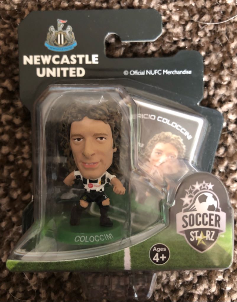 SoccerStarz - Newcastle United - Fabricio Coloccini - Creative Toys Company action figure collectible [Barcode 5060220221673] - Main Image 2