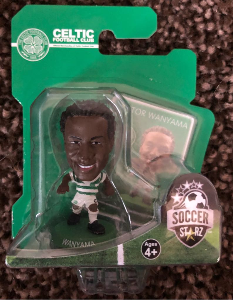 SoccerStarz - Celtic - Victor Wanyama - Creative Toys Company action figure collectible [Barcode 5060220221925] - Main Image 2