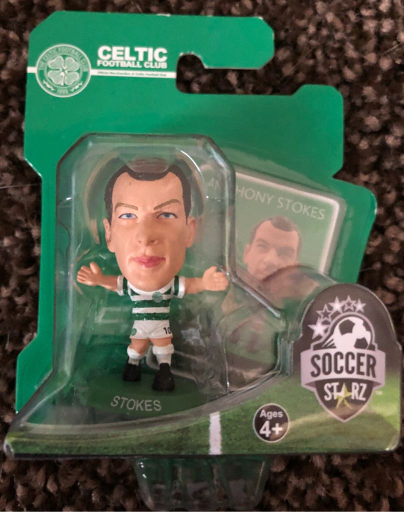 SoccerStarz - Celtic - Anthony Stokes - Creative Toys Company action figure collectible [Barcode 5060220221994] - Main Image 2