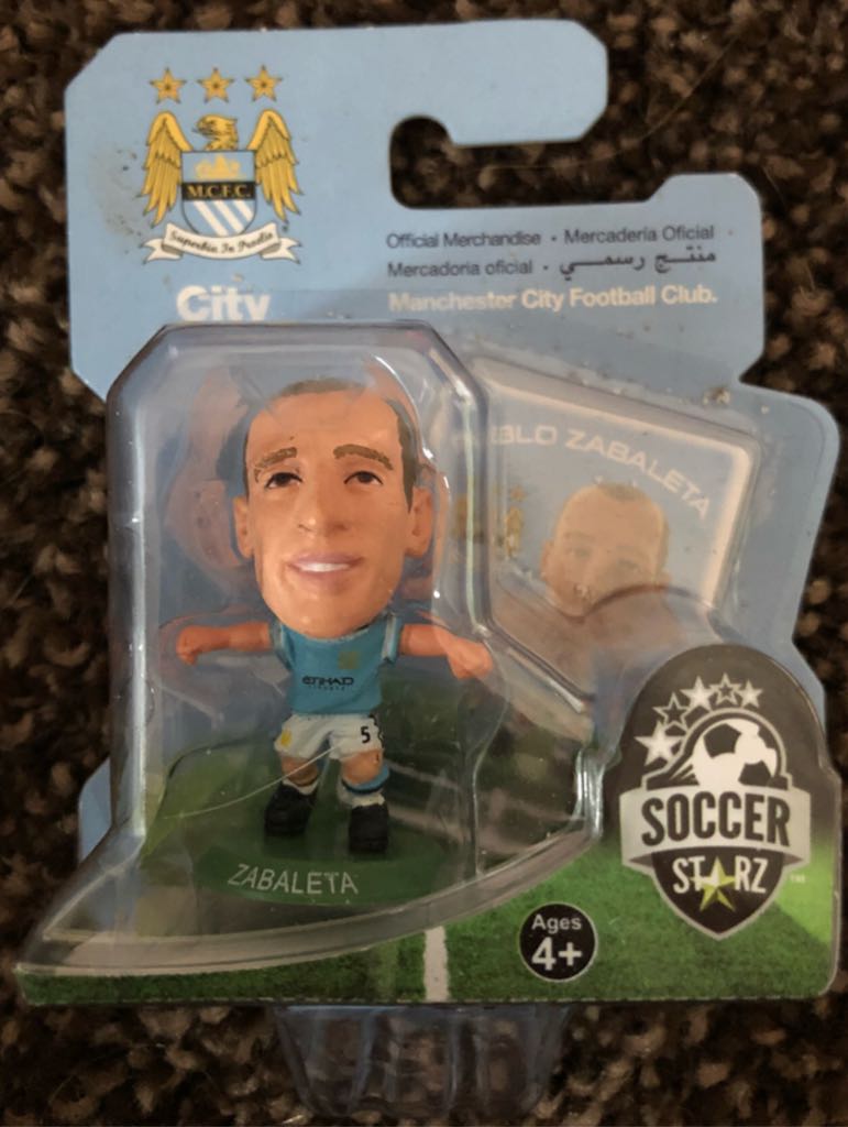 SoccerStarz - Manchester City - Pablo Zabaleta - Creative Toys Company action figure collectible [Barcode 5060220223462] - Main Image 2