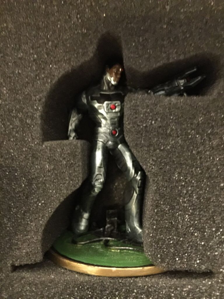 Cyborg Metal Miniature - Factory Entertainment (2017 San Diego Comic Con Exclusive) action figure collectible [Barcode 5060224083871] - Main Image 2