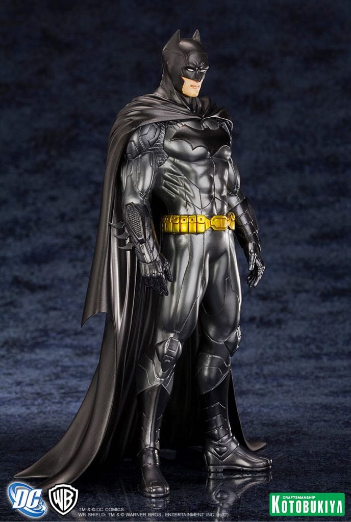 Kotobukiya ARTFX+ Justice League The New 52: Batman 1/10 Scale Statue - Kotobukiya (Justice League: The New 52) action figure collectible [Barcode 603259028445] - Main Image 2