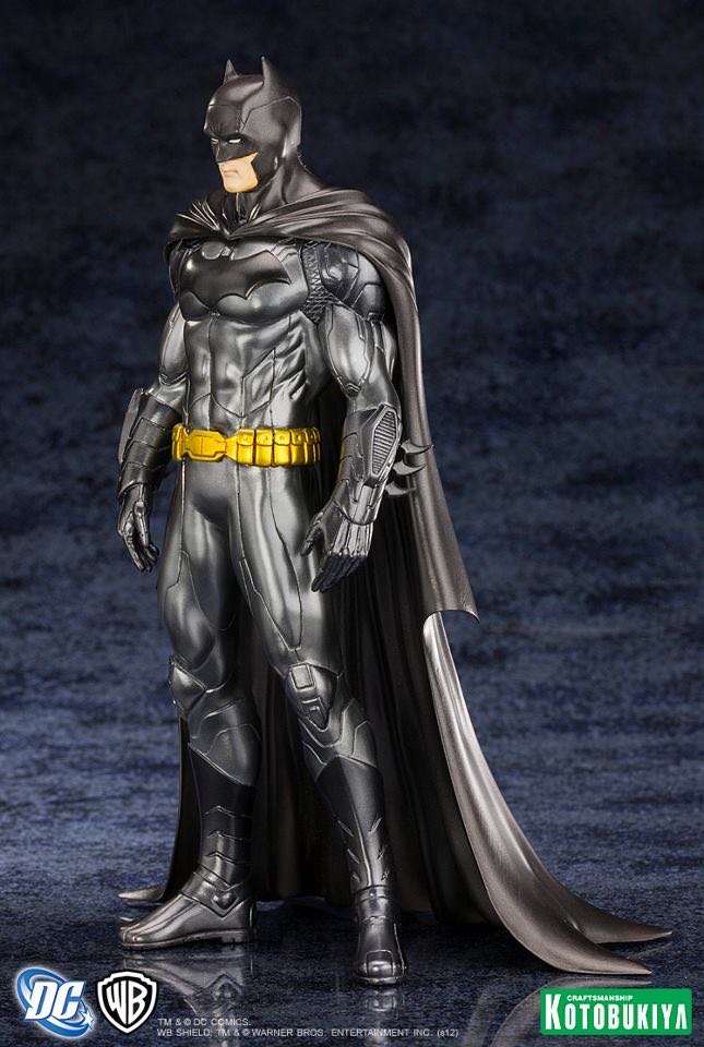 Kotobukiya ARTFX+ Justice League The New 52: Batman 1/10 Scale Statue - Kotobukiya (Justice League: The New 52) action figure collectible [Barcode 603259028445] - Main Image 3