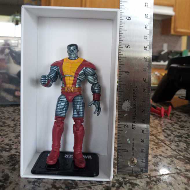 Colossus - Hasbro (Marvel Universe) action figure collectible [Barcode 603259038574] - Main Image 3