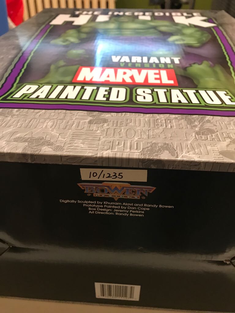 The Incredible Hulk Savage Hulk Variant 10/1235 Signed By Randy Bowen - Bowen Designs Full Size Statue  action figure collectible [Barcode 610740111272] - Main Image 2