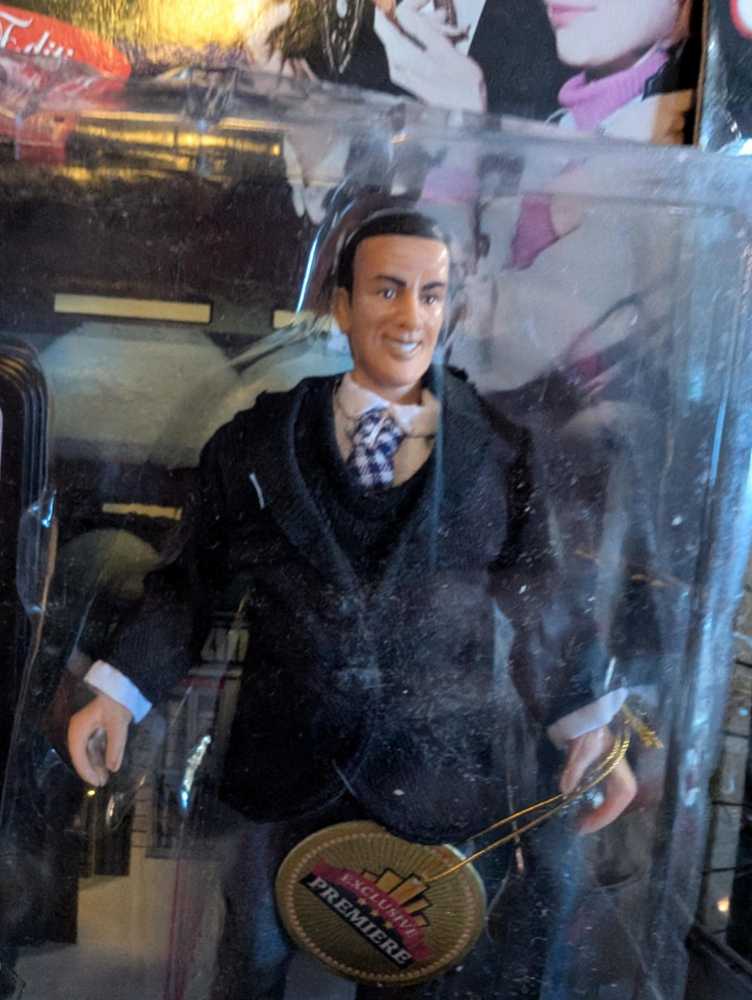 Exclusive Premiere Maxwell Smart Limited Edition Collectors Series  - Exclusive Premiere (Get Smart) action figure collectible [Barcode 611385190004] - Main Image 3